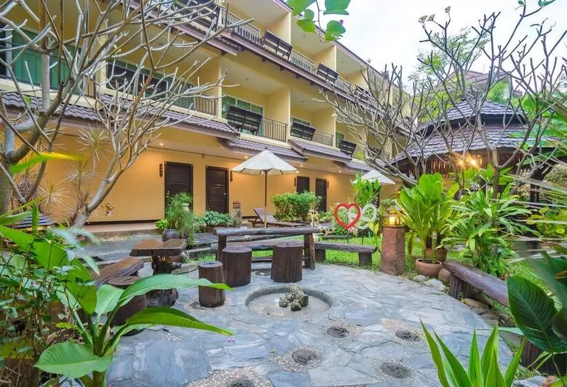 Hotel Suphan Lake Hometel