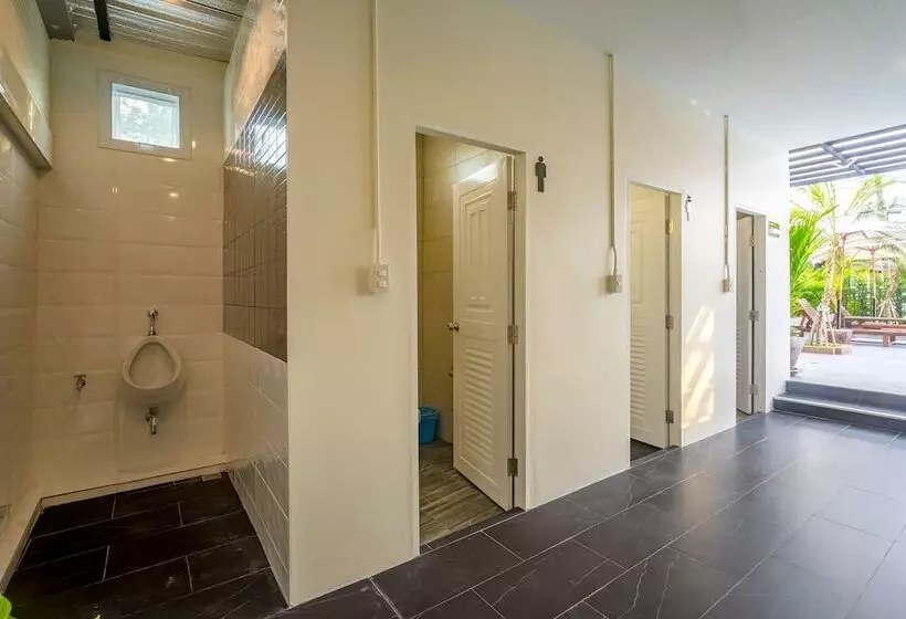 Hotel Suphan Lake Hometel