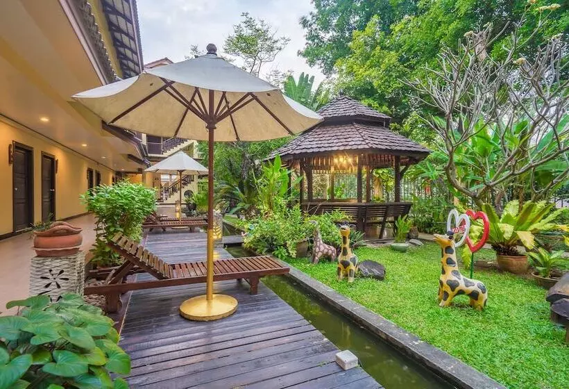 Hotel Suphan Lake Hometel