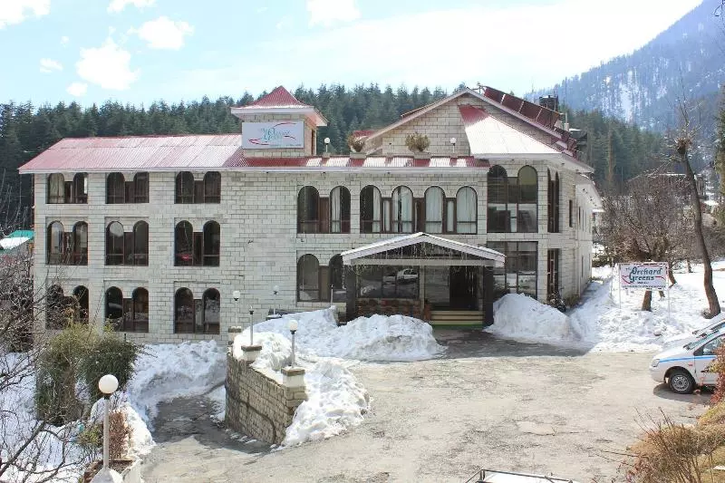 هتل The Orchard Greens