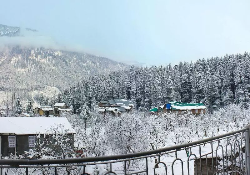 هتل The Orchard Greens