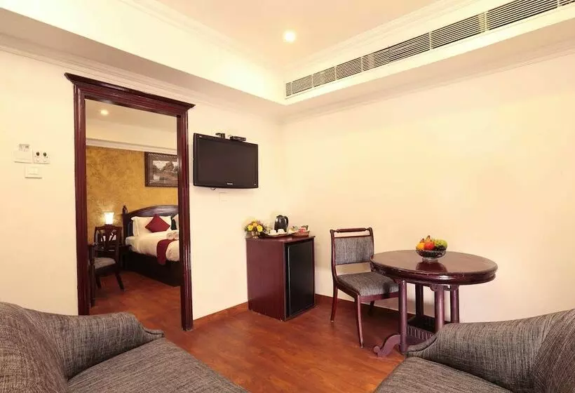 Hotel The Ruby Arena