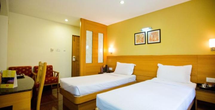 Malles Manotaa Service Apartment