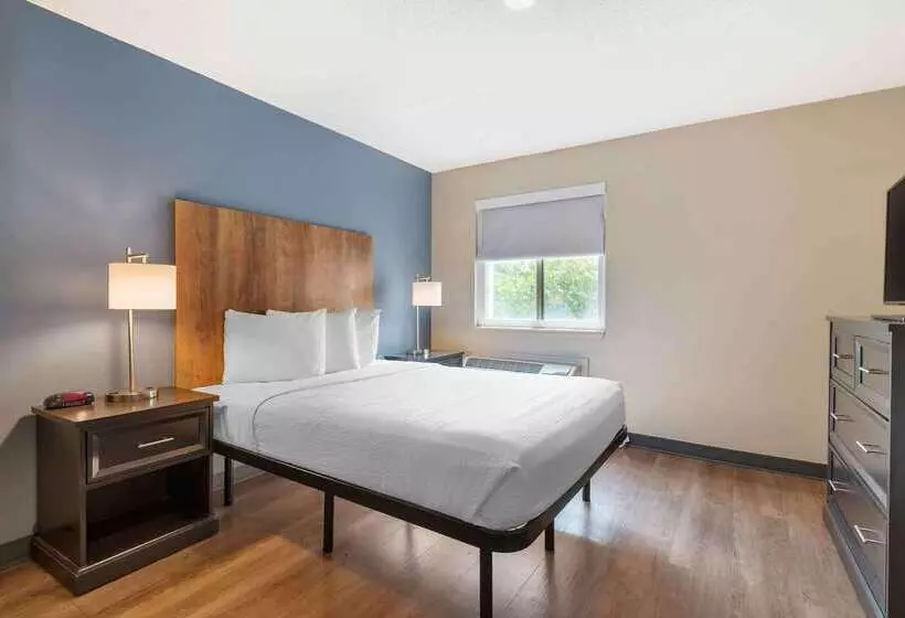 Extended Stay America Select Suites Charlotte University E