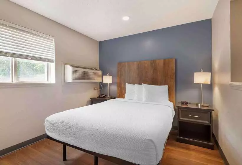 Extended Stay America Select Suites Charlotte University E