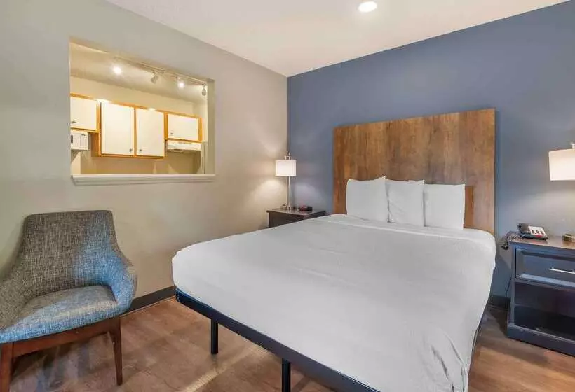 Extended Stay America Select Suites Charlotte University E