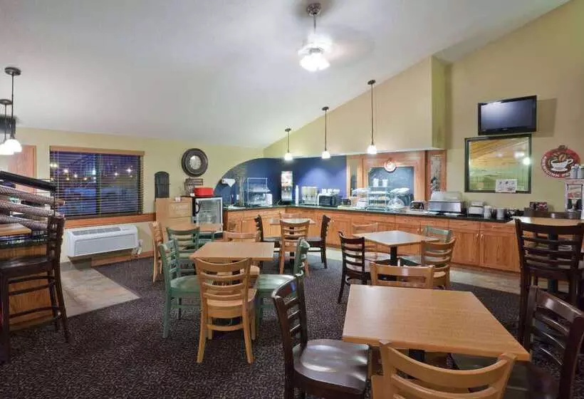 هتل Americinn By Wyndham Lincoln South