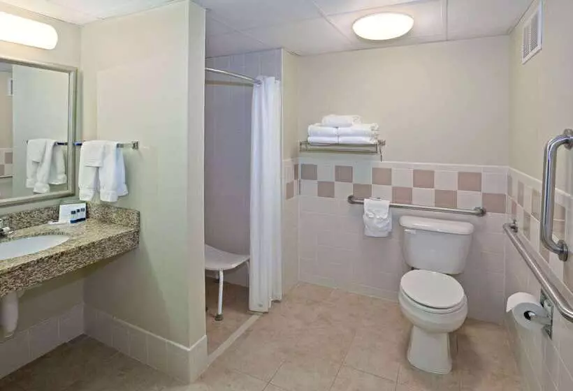 هتل Americinn By Wyndham Lincoln South