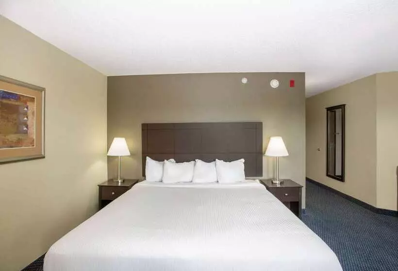 هتل Americinn By Wyndham Lincoln South