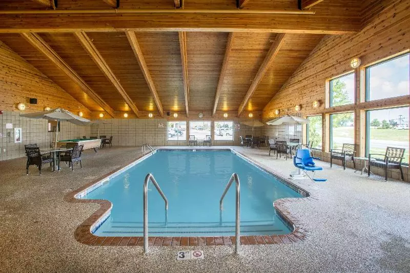 هتل Americinn By Wyndham Lincoln South