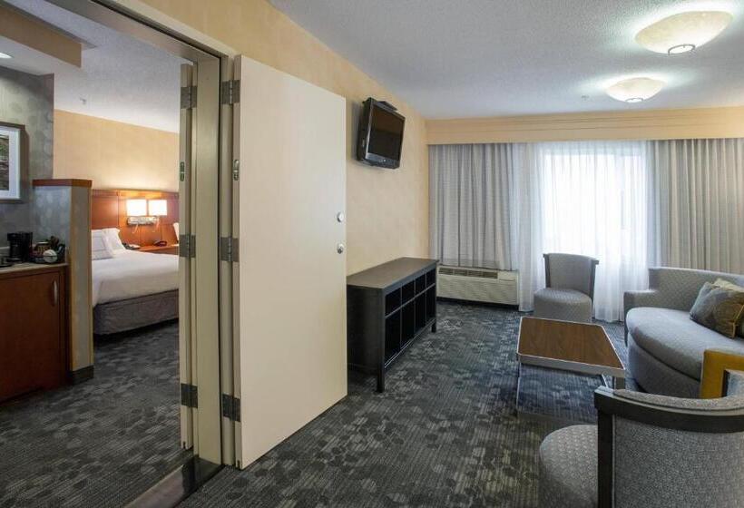 בית מלון כפרי Courtyard Boston Raynham