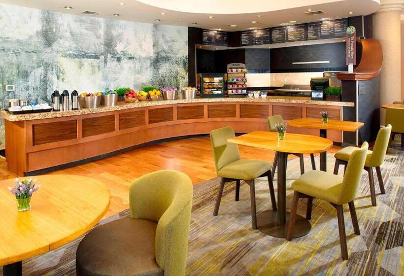 호텔 Courtyard Reading Wyomissing