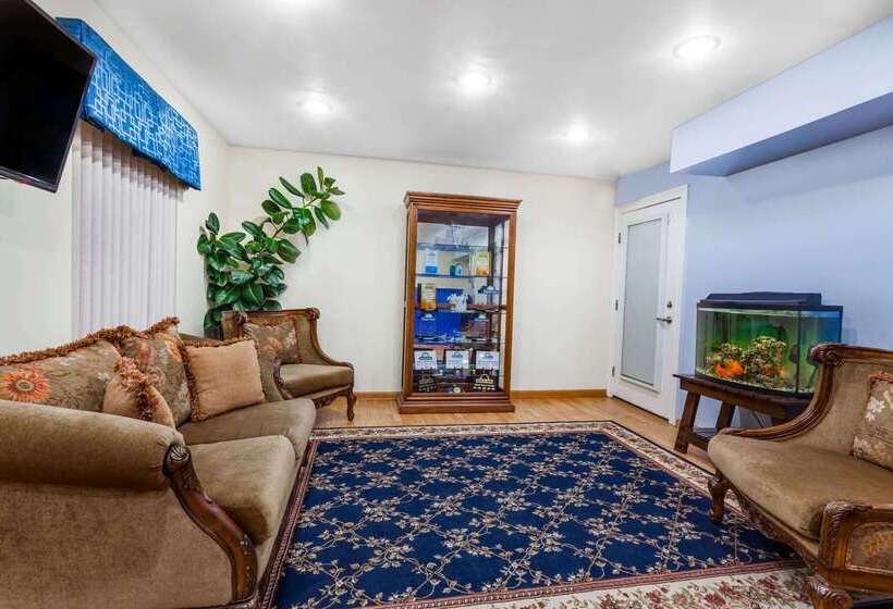 Отель Days Inn By Wyndham Hampton