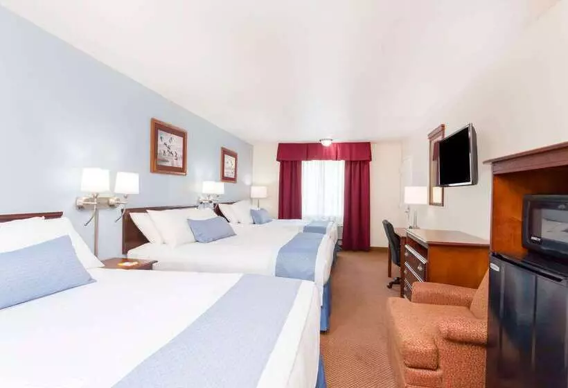 ホテル Days Inn By Wyndham Hampton