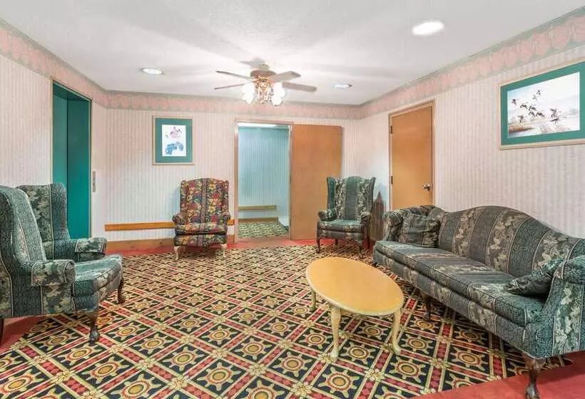 酒店 Days Inn By Wyndham Panama City/callaway