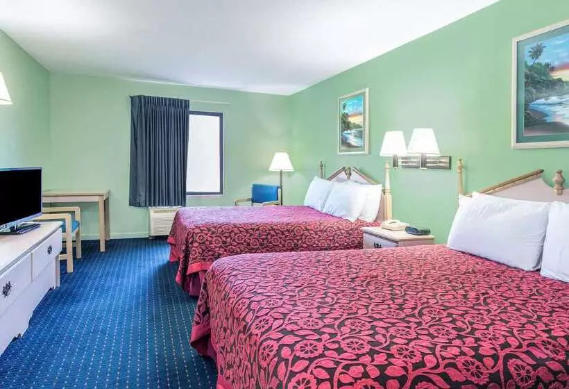 酒店 Days Inn By Wyndham Panama City/callaway