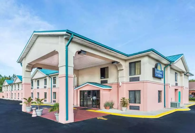 酒店 Days Inn By Wyndham Panama City/callaway