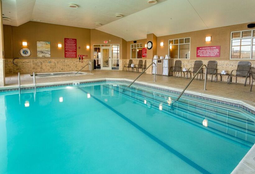 هتل Drury Inn & Suites Indianapolis Northeast