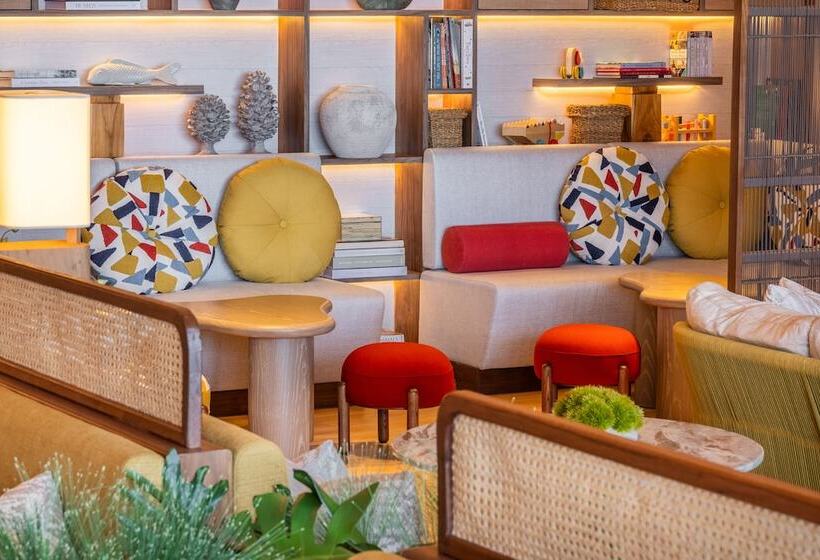 Hotel Dusit Thani Maldives