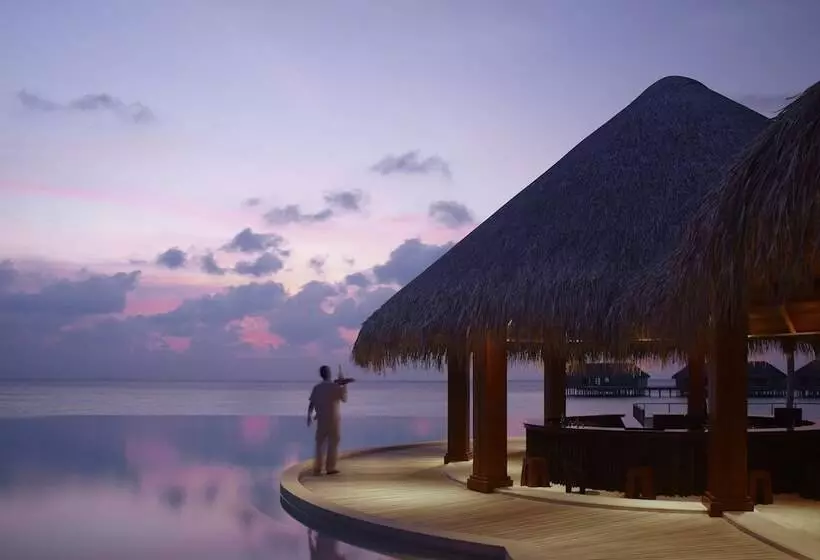 هتل Dusit Thani Maldives