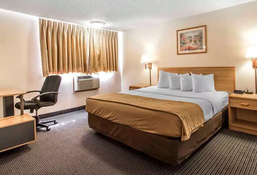 ホテル Brentwood Inn Clinton