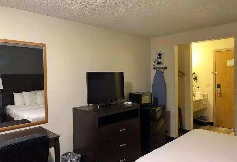 ホテル Brentwood Inn Clinton