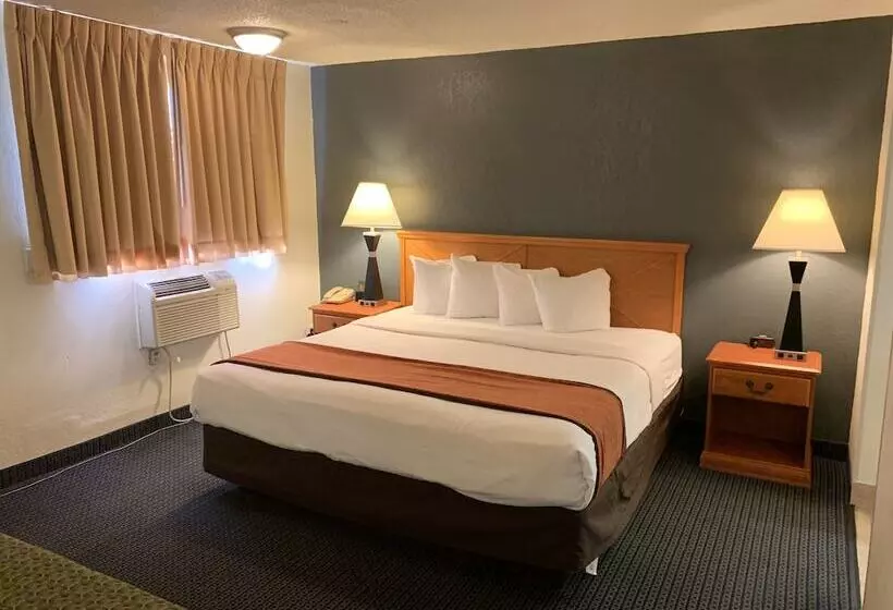 ホテル Brentwood Inn Clinton