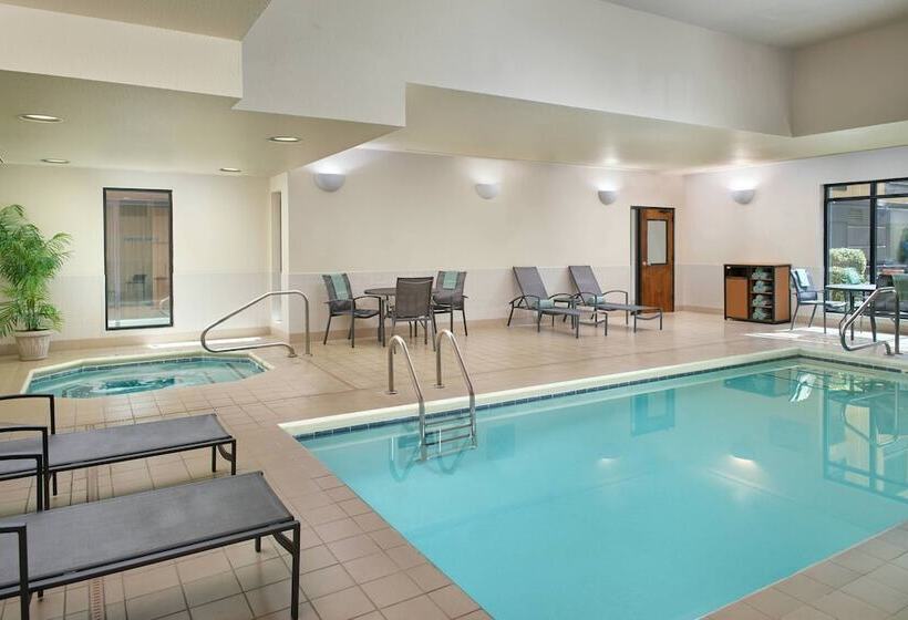 فندق Fairfield By Marriott Inn & Suites Asheville Outlets