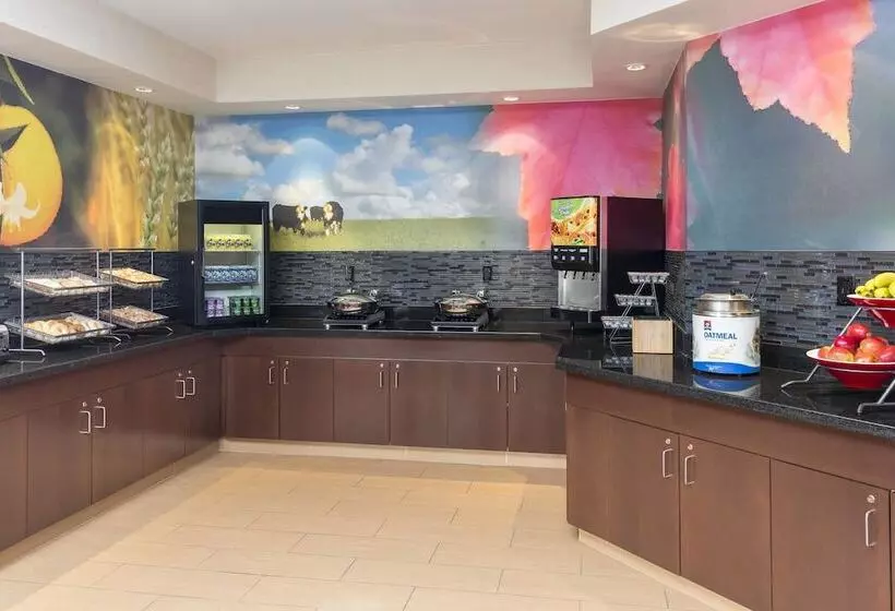 ホテル Fairfield Inn & Suites Lubbock