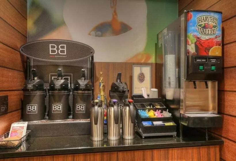 ホテル Fairfield Inn & Suites Mt. Pleasant