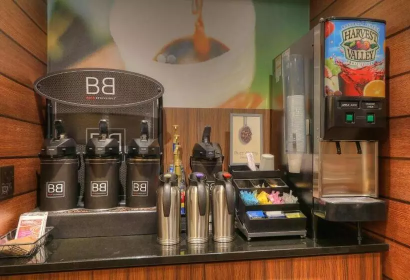 ホテル Fairfield Inn & Suites Mt. Pleasant