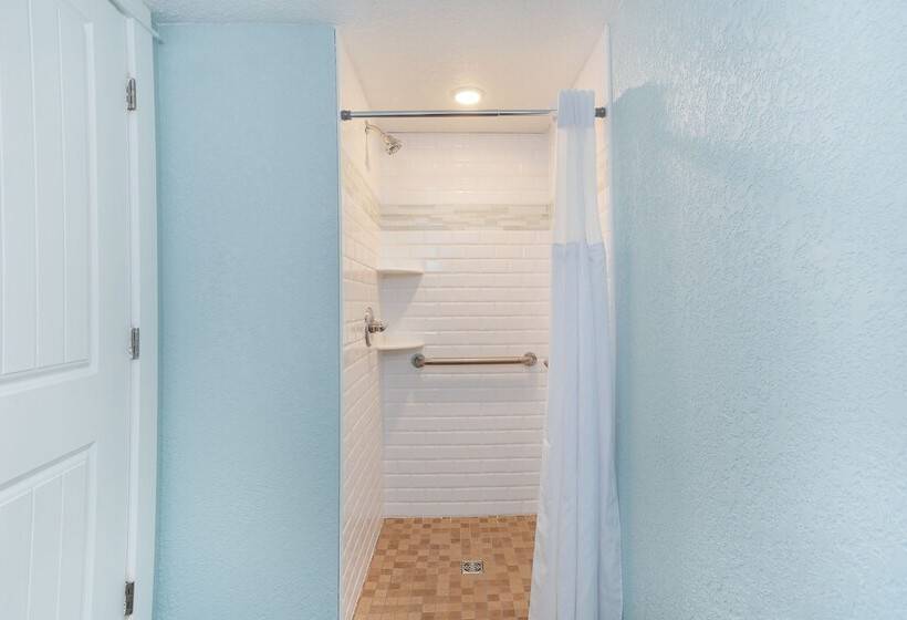 酒店 John Yancey Oceanfront Inn