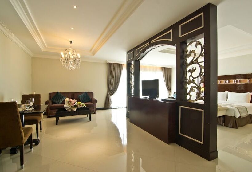 酒店 Lk Royal Wing