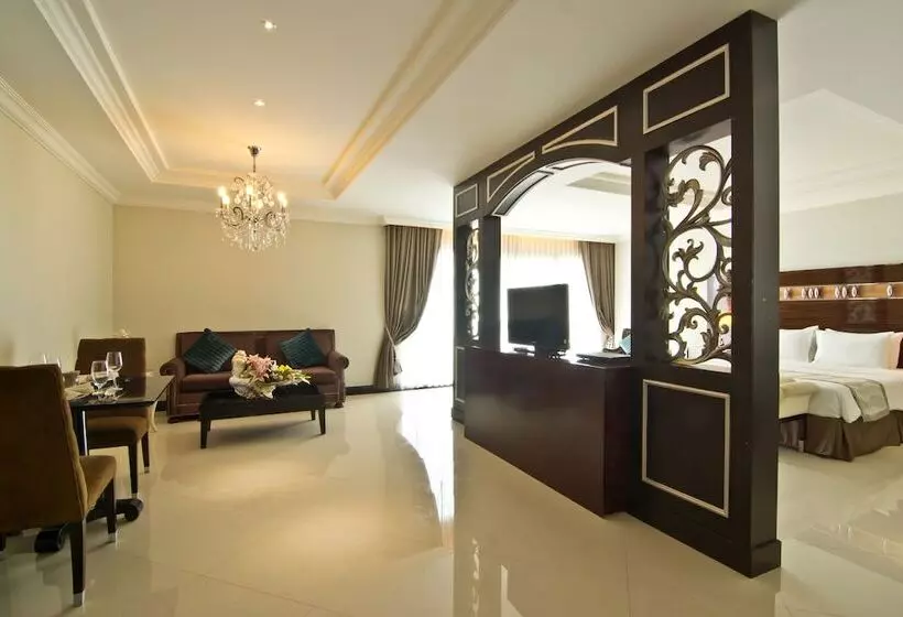 호텔 Lk Royal Wing