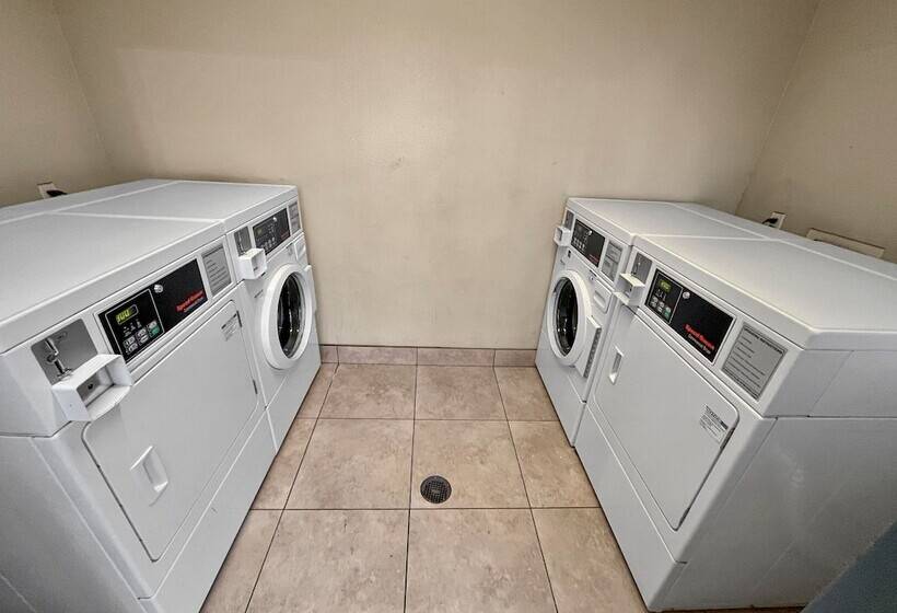 فندق Rodeo Lodge