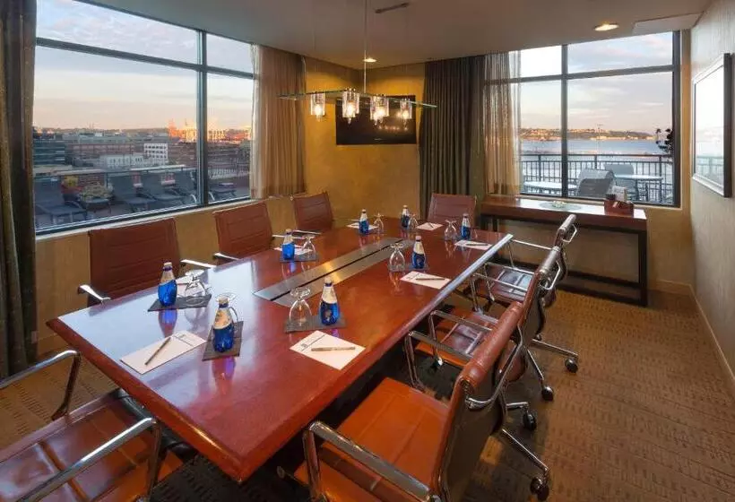 Silver Cloud Hotel Seattle Stadium