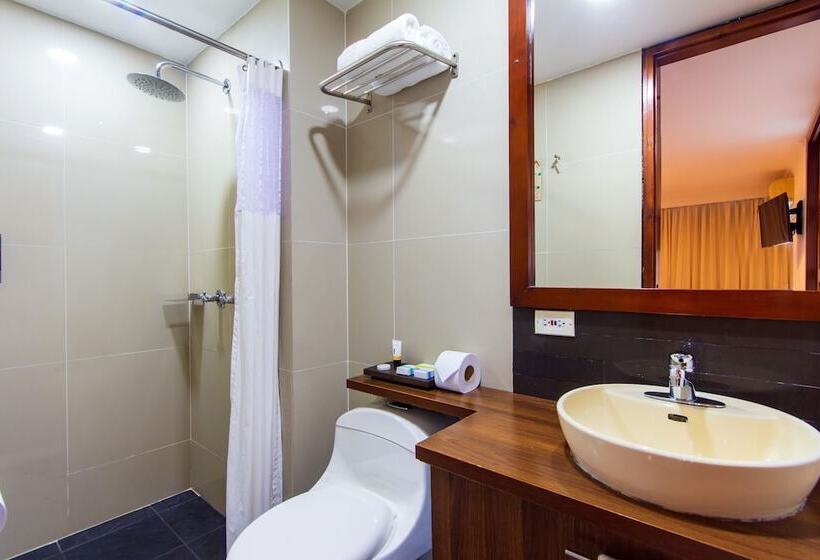 בית מלון כפרי The Morgana Poblado Suites