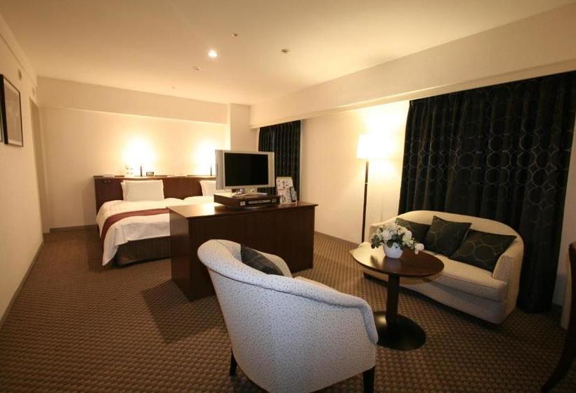 בית מלון כפרי Kobe Port Tower