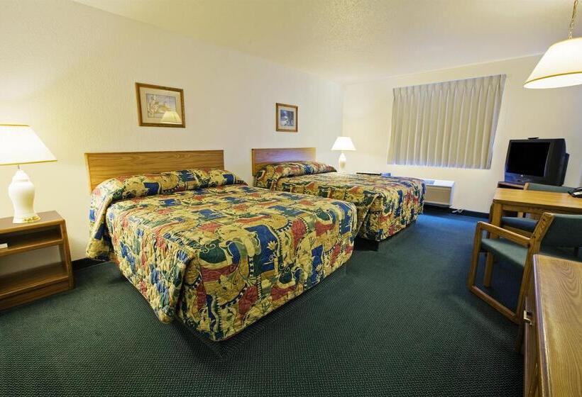 בית מלון כפרי Americas Best Value Inn Grand Forks