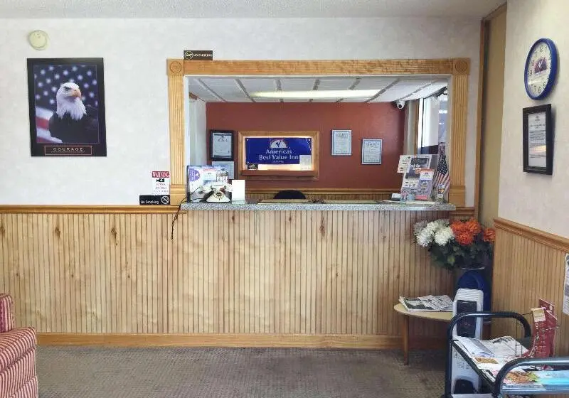 ホテル Americas Best Value Inn Macomb