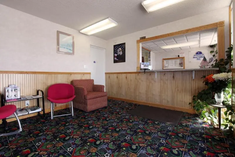 ホテル Americas Best Value Inn Macomb