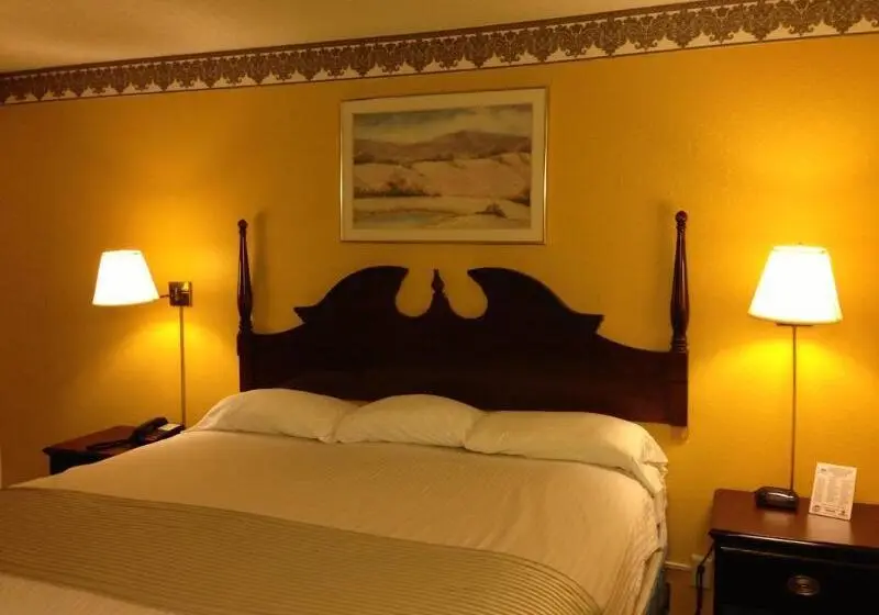 ホテル Americas Best Value Inn Macomb