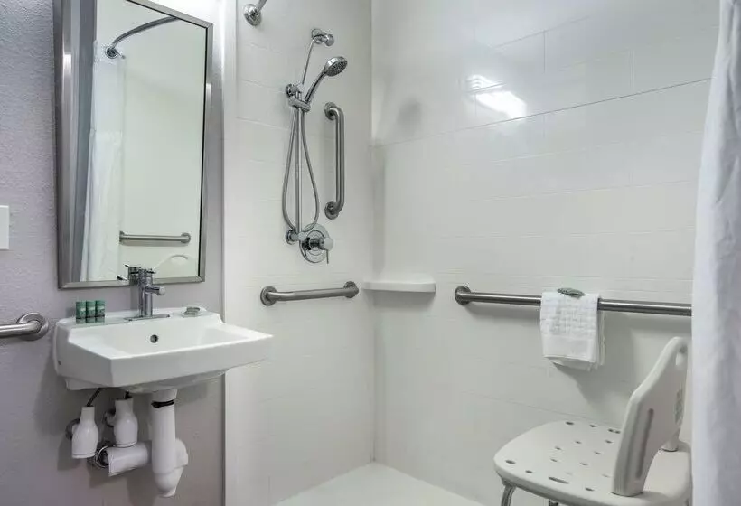 Отель Best Western Brewton Inn