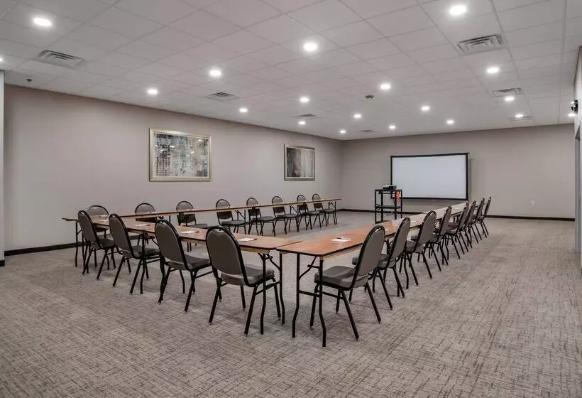 Отель Best Western Brewton Inn