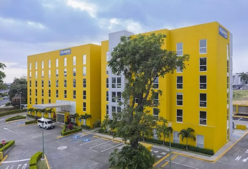 فندق City Express By Marriott San José Costa Rica