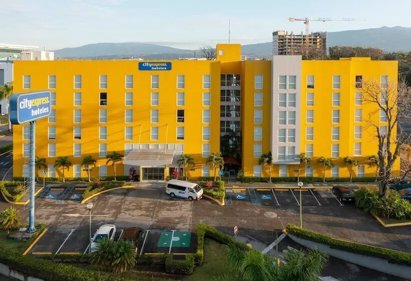 فندق City Express By Marriott San José Costa Rica