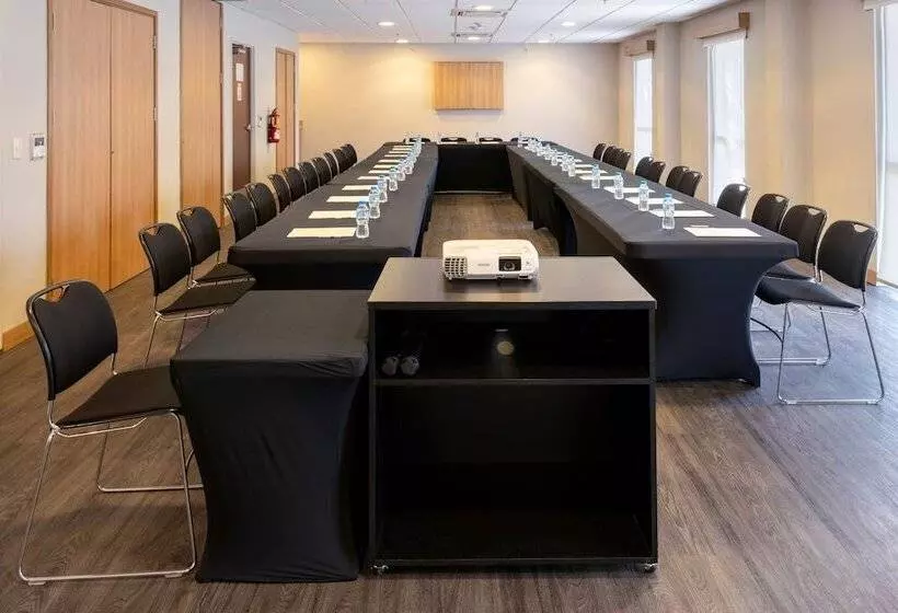 فندق City Express By Marriott San José Costa Rica