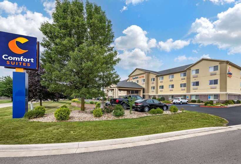 בית מלון כפרי Comfort Suites North