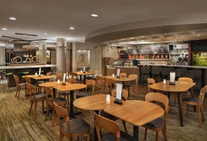 ホテル Courtyard By Marriott Middletown Goshen