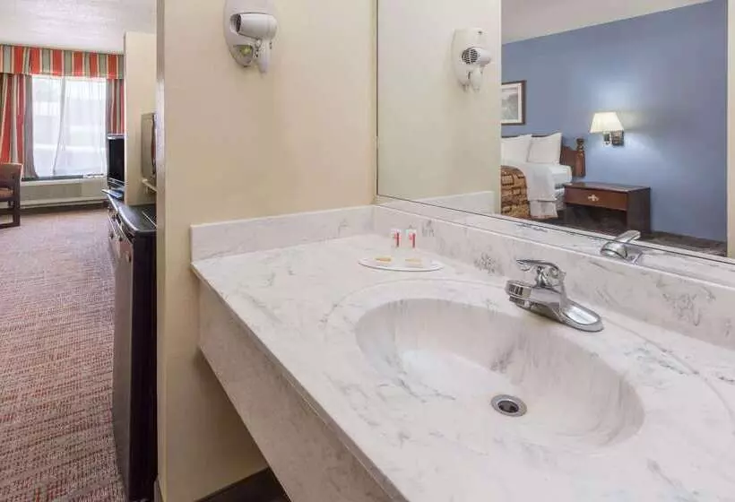 酒店 Days Inn By Wyndham Rayne/crowley